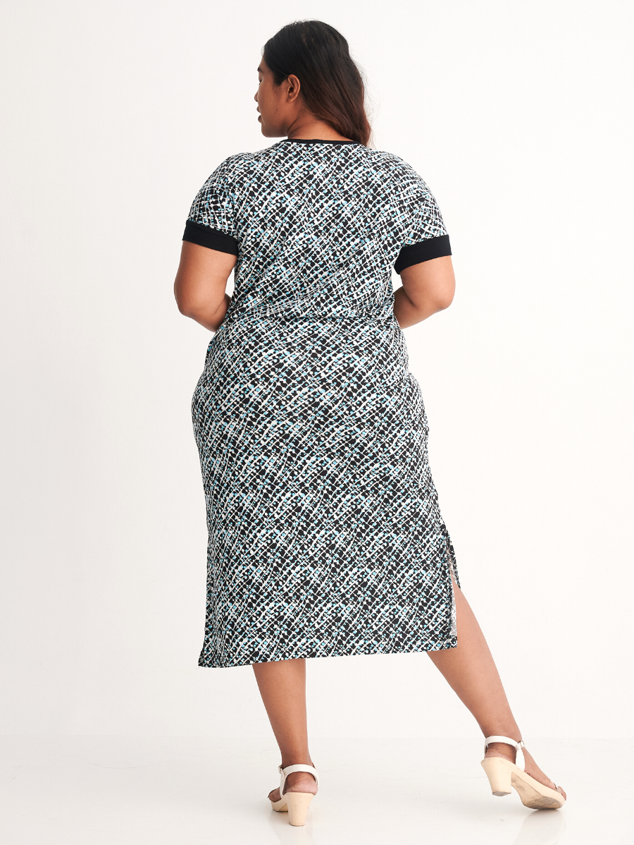 Comfortable nursing dresses for new mothers