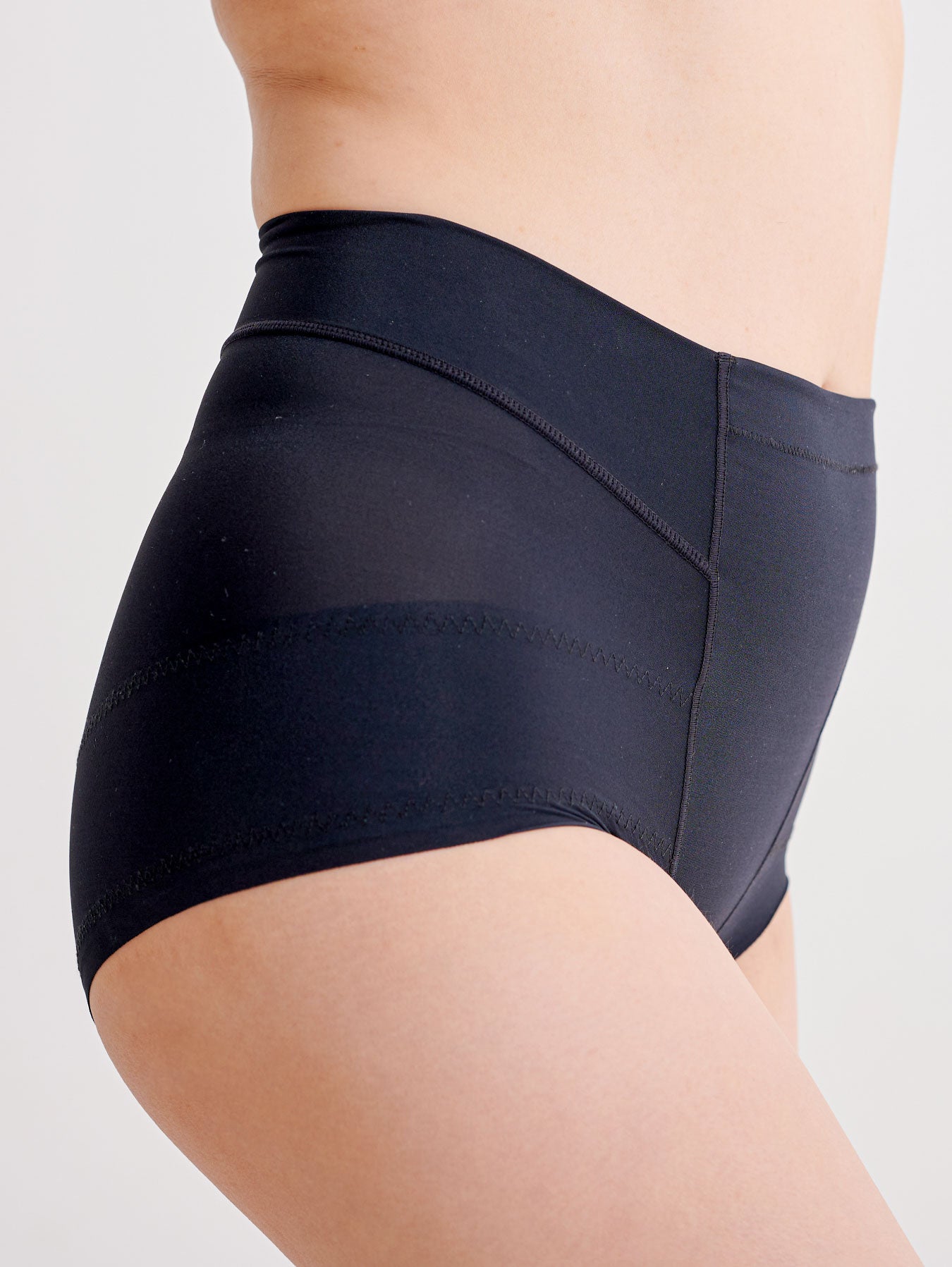 Inujirushi Japan Seamless Pelvic & Hip Shaping Safety Pants