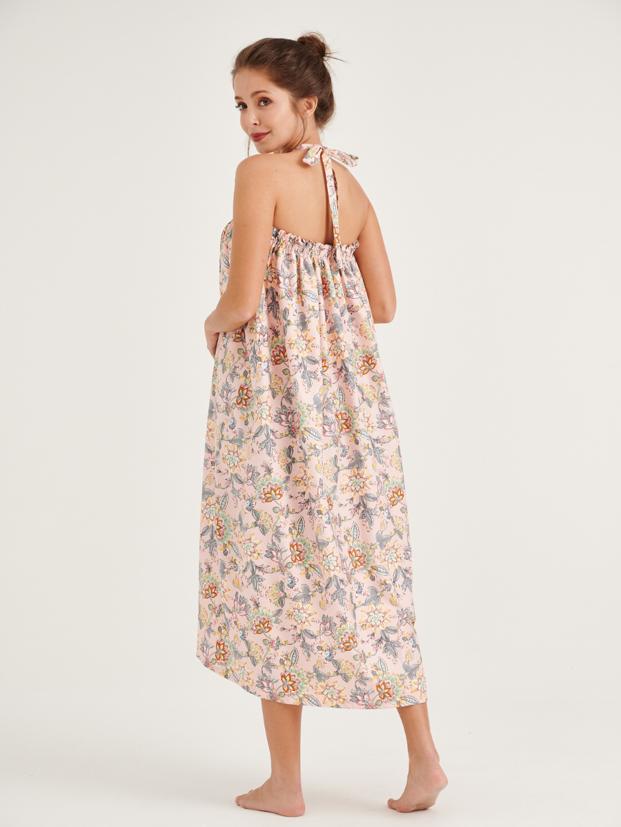 Versatile postpartum sarong for new mothers