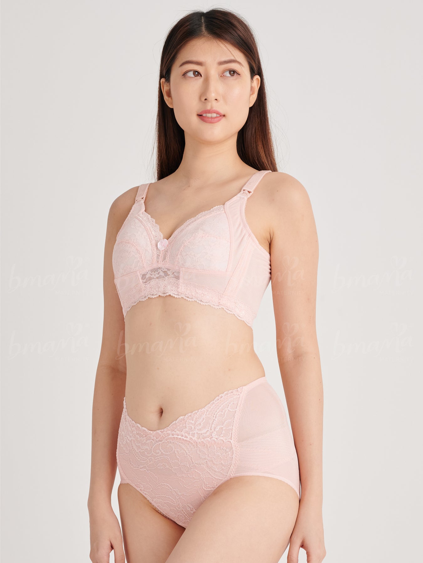 Elegant nursing bra with premium features