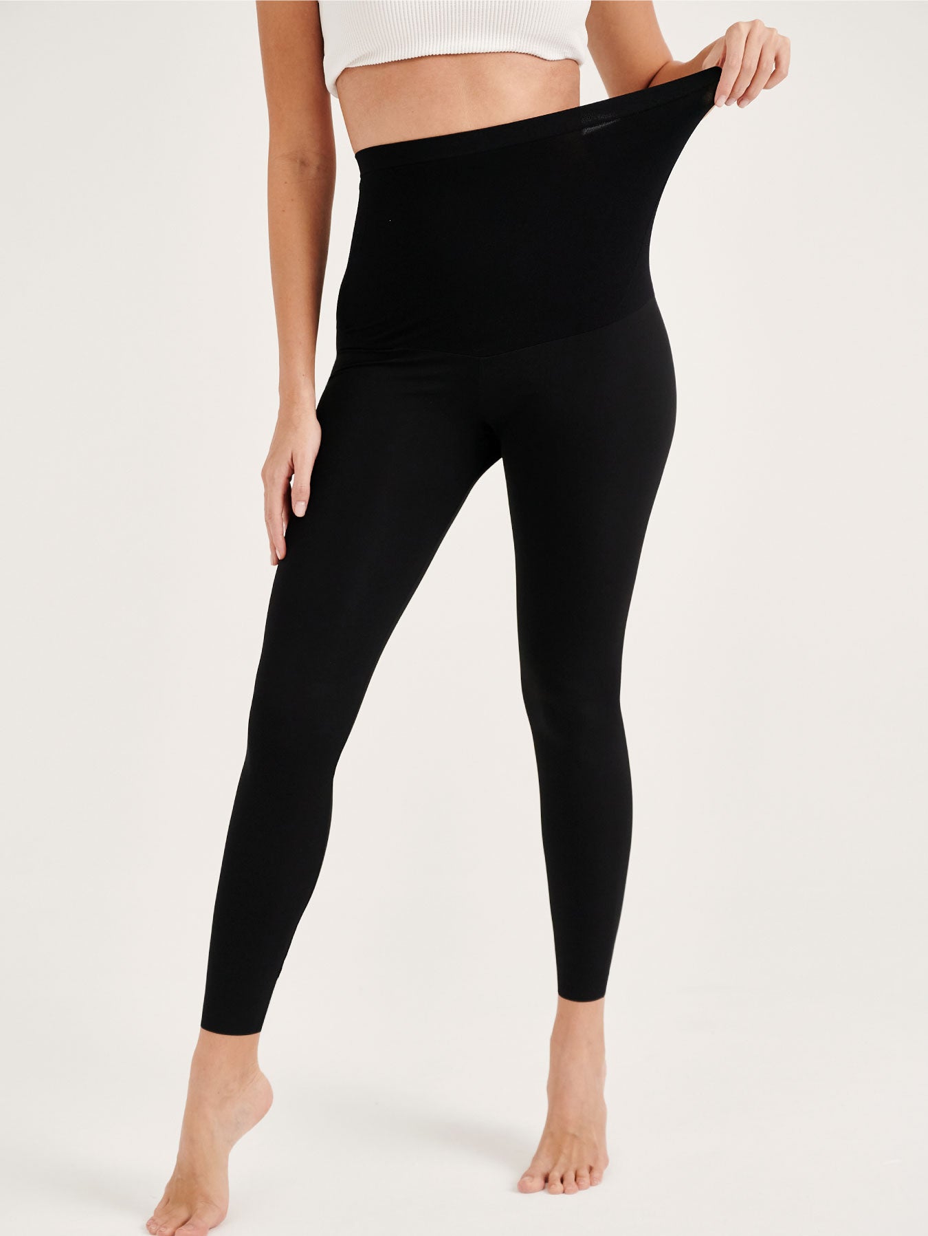 Maternity shaper leggings for a smooth silhouette